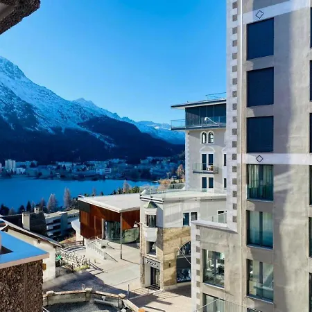 Jaegerstil, 70m2, Zentral, 1 Parkplatz - Re31 Appartement Saint-Moritz