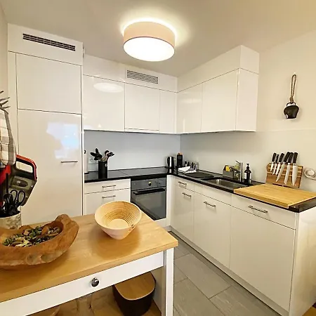 Jaegerstil, 70m2, Zentral, 1 Parkplatz - Re31